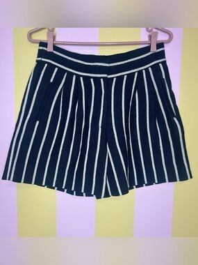 Country Road Navy and White Vertical Stripe Shorts